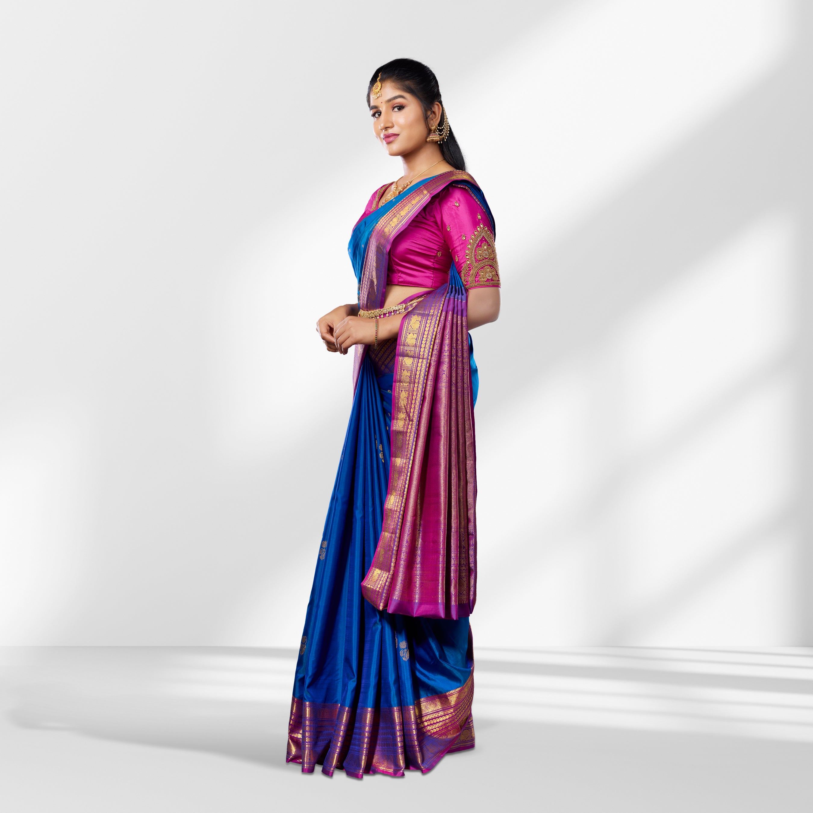 Royal Blue & Magenta Kanchipuram Silk Saree